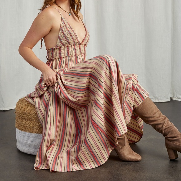 Urban Breeze - Beautiful Stripe Maxi Dress - Picture 6 of 10